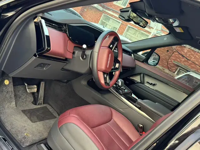 Land Rover Range Rover Sport — Фото автомобиля 8