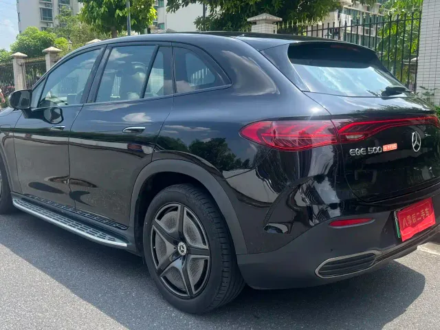 Mercedes-Benz EQE SUV — Фото автомобиля 7
