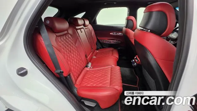 Genesis GV70 2.5T Бензин AWD — Фото автомобиля 19