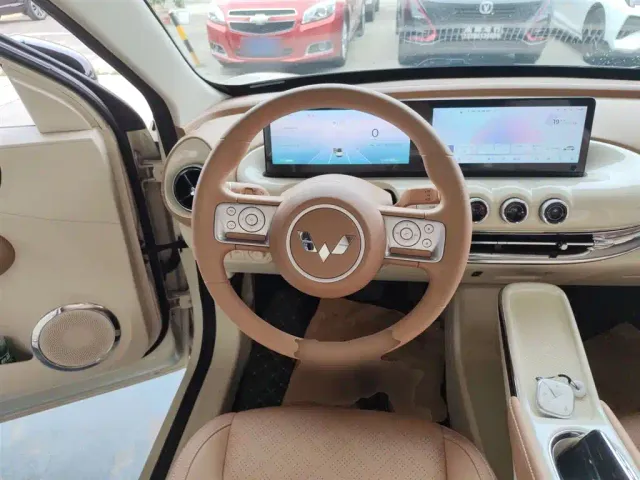 Wuling Bingo — Фото автомобиля 10