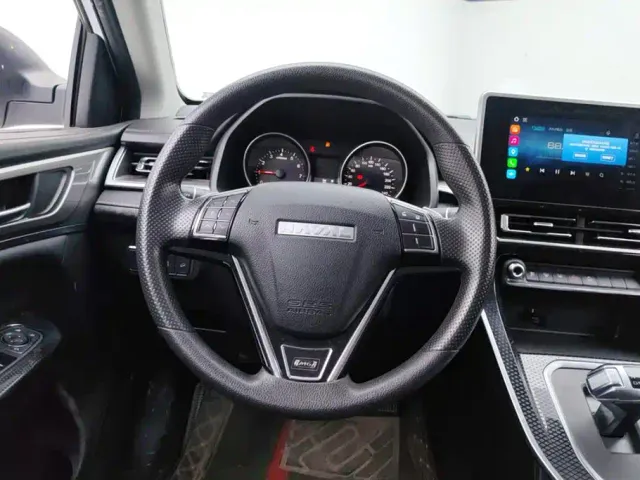 Haval M6 — Фото автомобиля 15