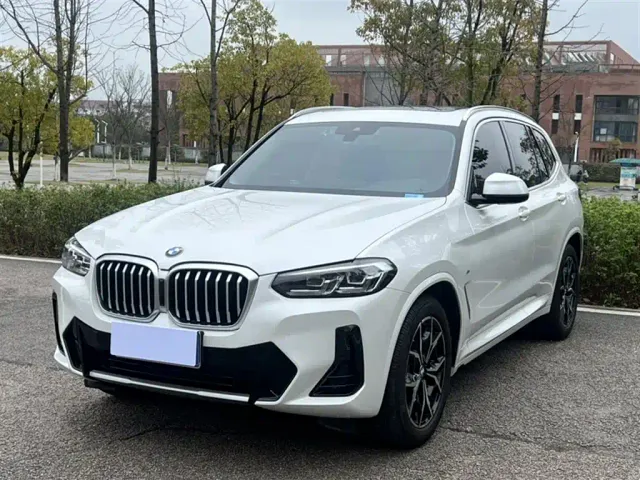 Фотография автомобиля — BMW X3