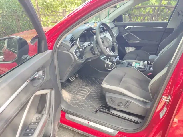 Audi Q3 — Фото автомобиля 13