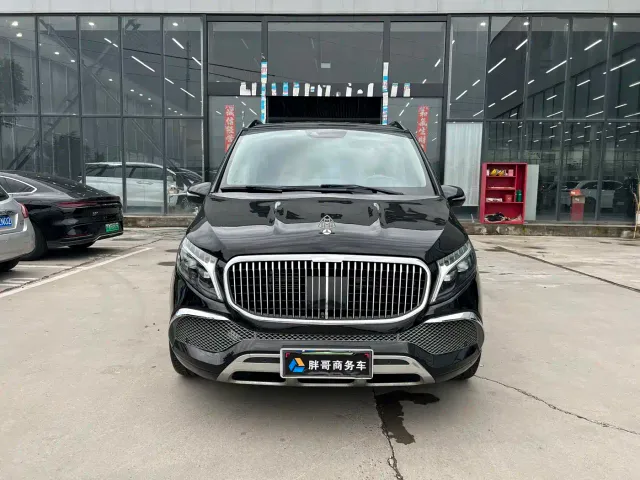 Mercedes-Benz V-Class — Фото автомобиля 2