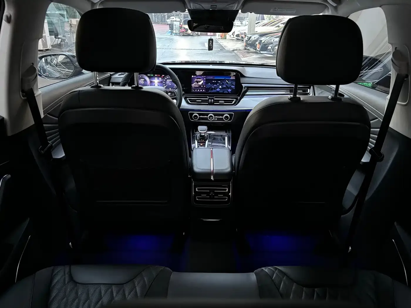 Hongqi Hongqi HS5 2023 2.0T Flag Enjoy Pro Edition — Фото автомобиля 16