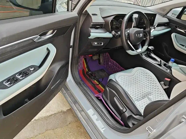 Geely Emgrand S — Фото автомобиля 15