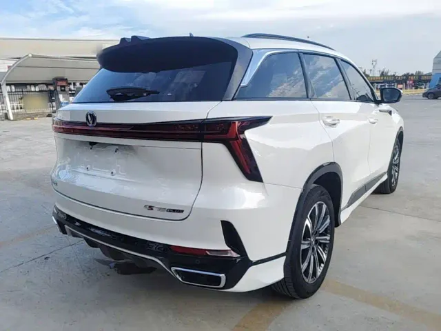 Changan CS75 Plus — Фото автомобиля 6