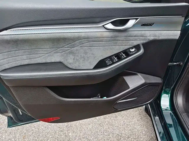 Geely Xingrui — Фото автомобиля 11