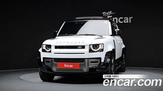 Land Rover Defender — Фото автомобиля 3