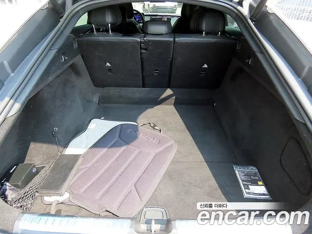Mercedes-Benz EQS — Фото автомобиля 16