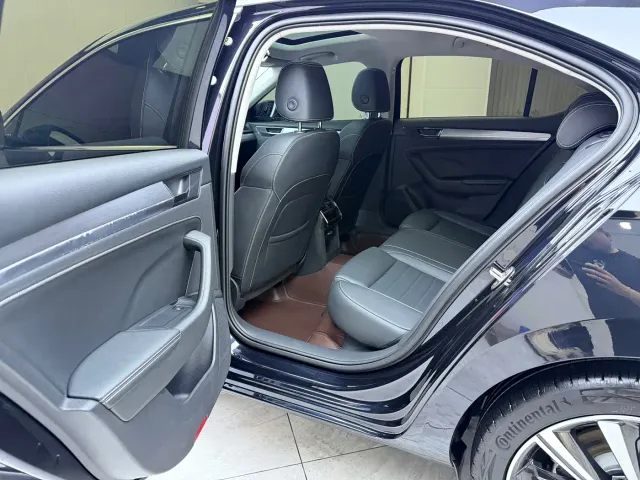 Skoda Superb — Фото автомобиля 15
