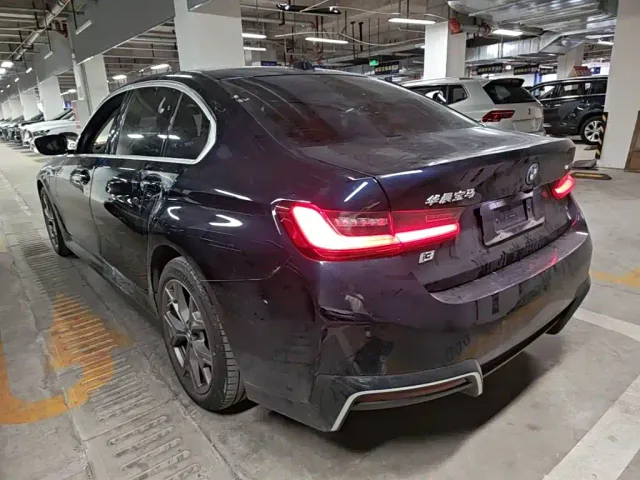 BMW i3 — Фото автомобиля 4