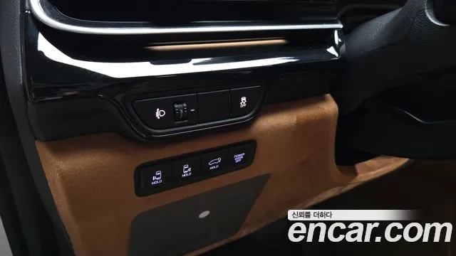 Kia Canival Новый Carnival 4 поколение Бензин 9 мест Hi-Limousine (Спецкузов) — Фото автомобиля 26