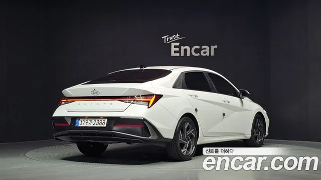Фотография автомобиля — Hyundai AVANTE