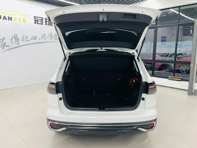 Volkswagen Tharu — Фото автомобиля 14