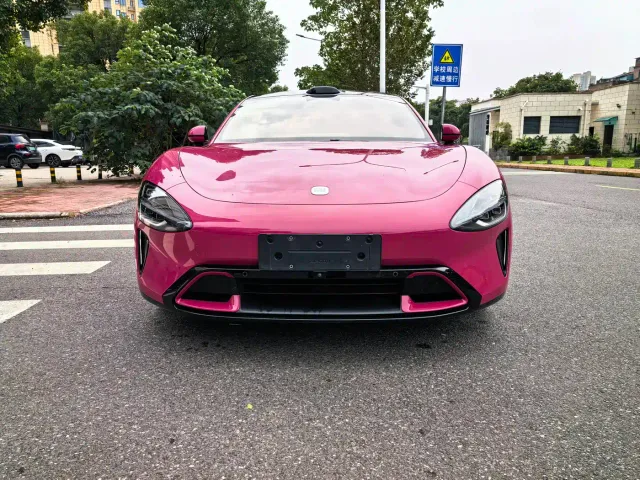 Xiaomi SU7 — Фото автомобиля 2