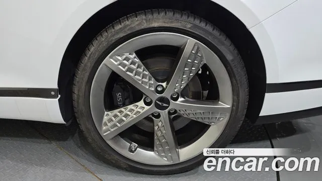 Genesis G80 Бензин 2.5 турбо 2WD — Фото автомобиля 20
