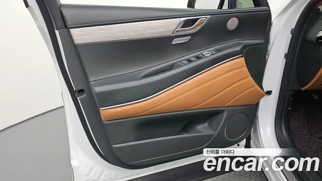 Genesis GV80 2.5T Бензин AWD — Фото автомобиля 22