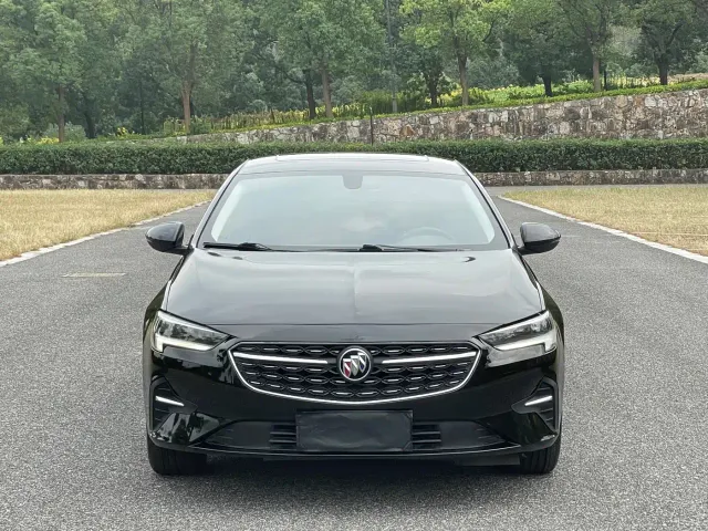 Buick Regal — Фото автомобиля 2