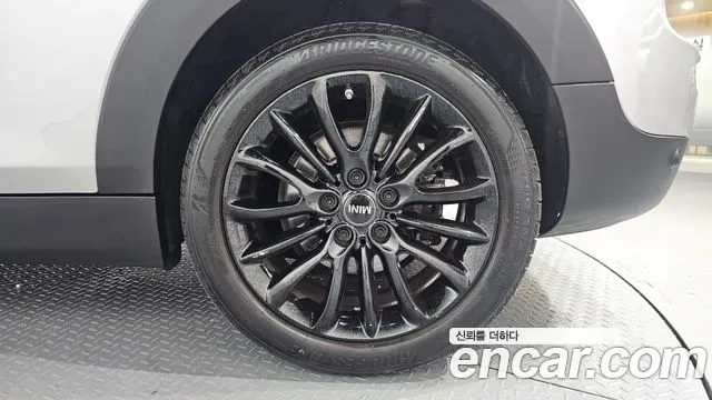 MINI Clubman — Фото автомобиля 21