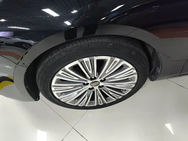 Hongqi H5 — Фото автомобиля 22