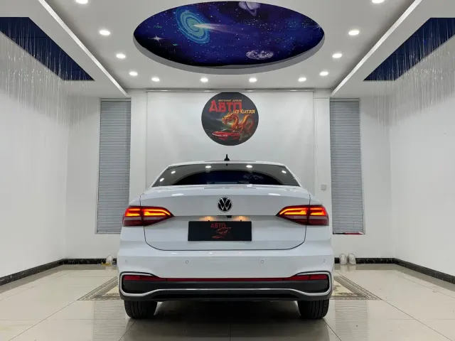 Volkswagen Lavida — Фото автомобиля 17