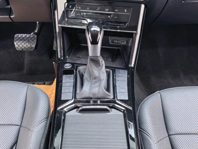 Volkswagen Passat — Фото автомобиля 15