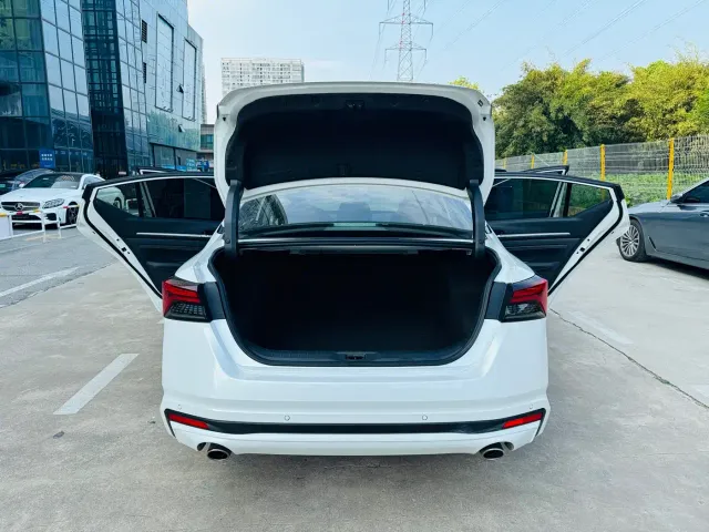 Nissan Teana — Фото автомобиля 11