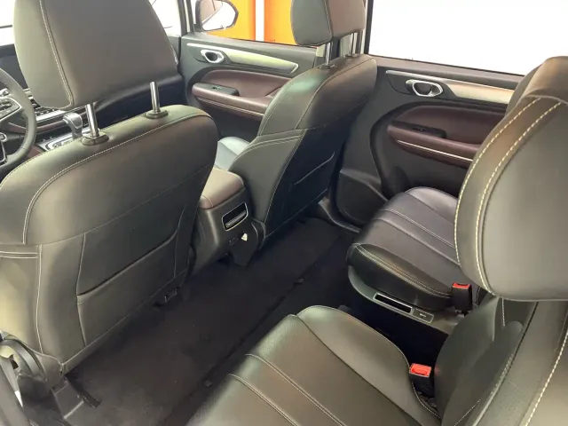 GAC Trumpchi M6 — Фото автомобиля 10
