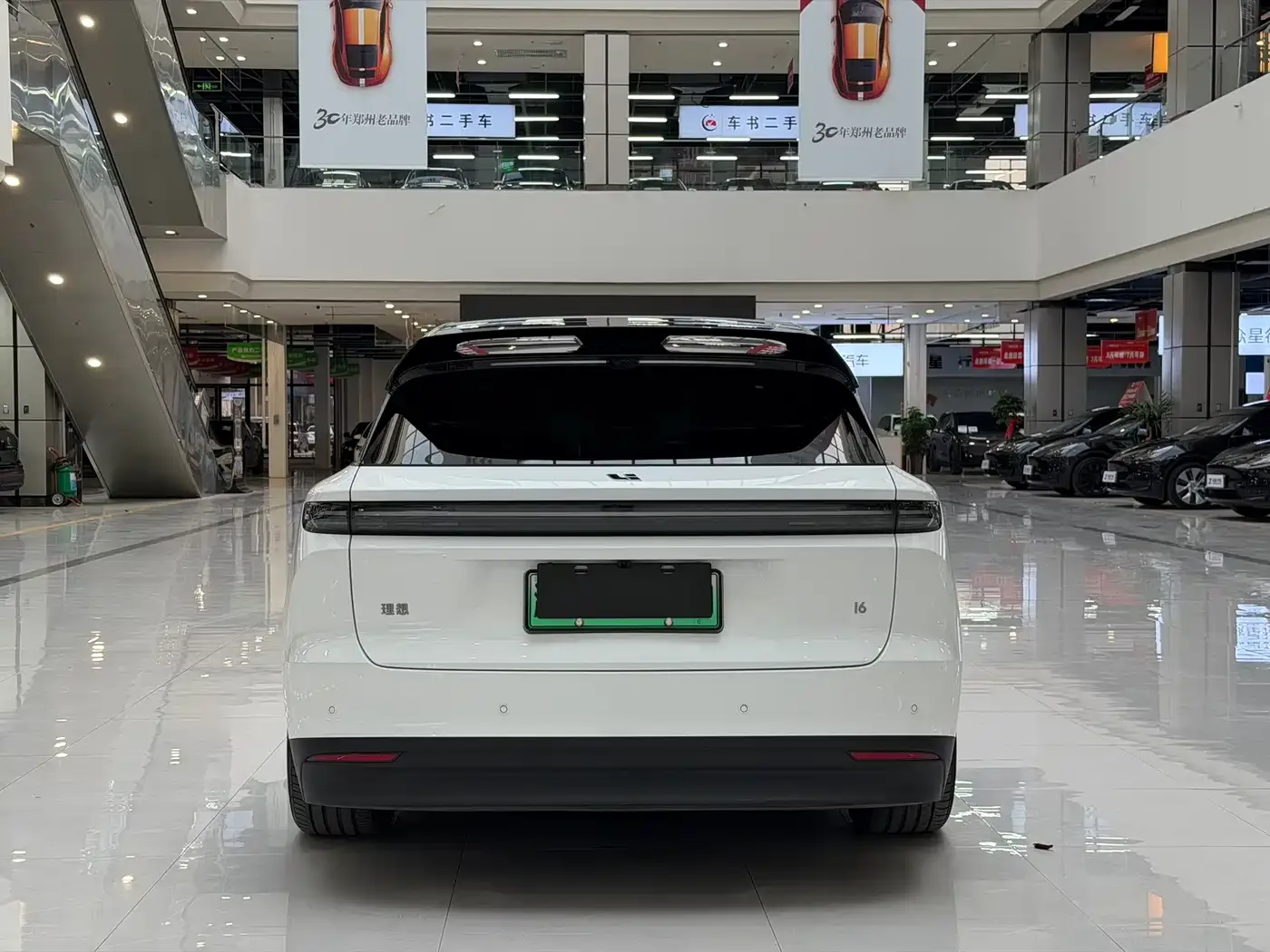 Li Auto Li Auto i6 2025 2WD Base Model — Фото автомобиля 6