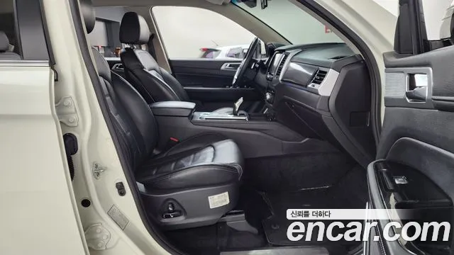 KG_Mobility_Ssangyong Rexton All Rexton Дизель 2.2 2WD — Фото автомобиля 16