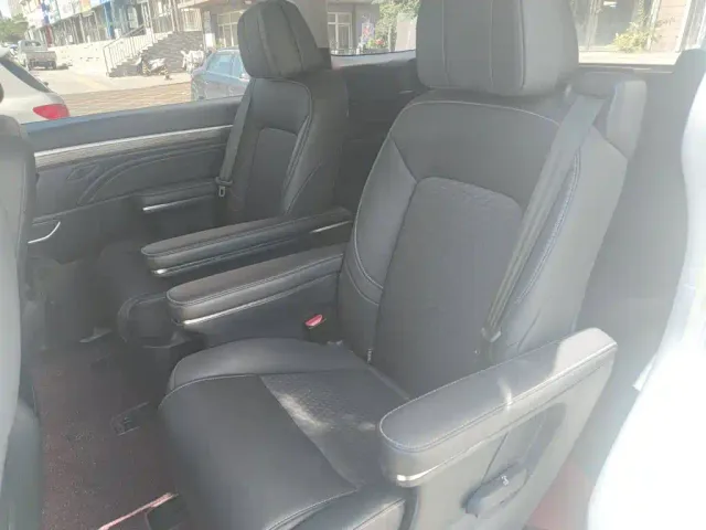 GAC Trumpchi M8 — Фото автомобиля 13