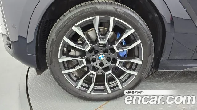 BMW X6 xDrive40i M Sport — Фото автомобиля 5
