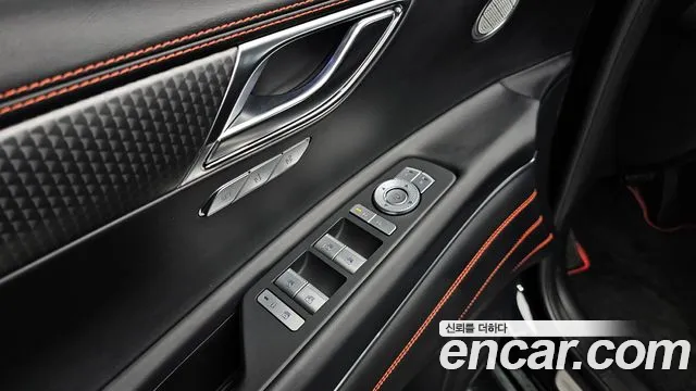 Genesis GV80 — Фото автомобиля 19
