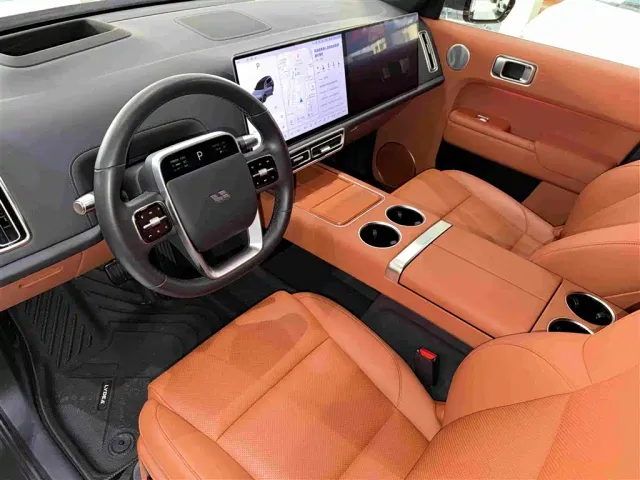 Li Auto L9 — Фото автомобиля 11