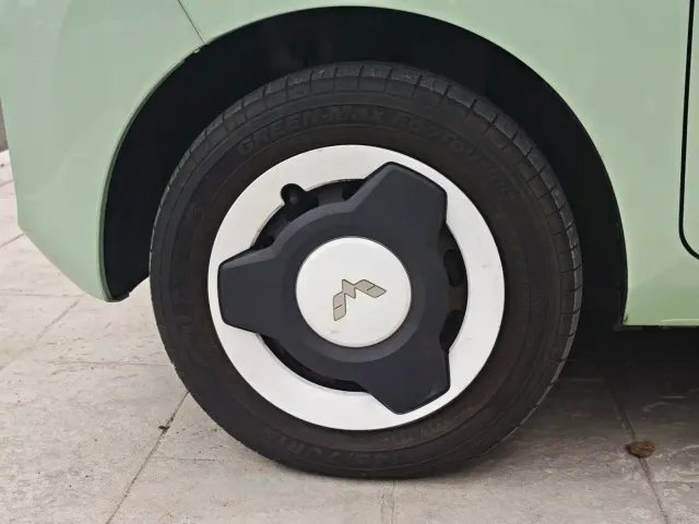 Wuling Hongguang Mini EV — Фото автомобиля 11