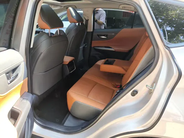 Toyota Venza — Фото автомобиля 5
