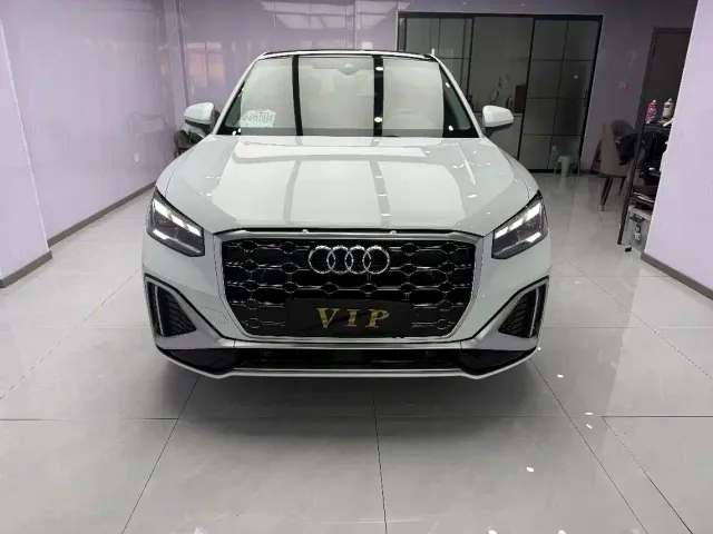 Audi Q2L — Фото автомобиля 2