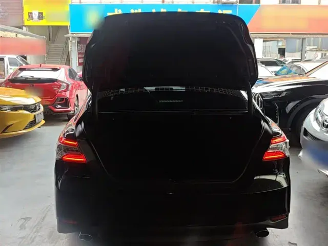 Toyota Camry — Фото автомобиля 18