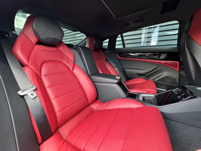 Porsche Panamera — Фото автомобиля 22