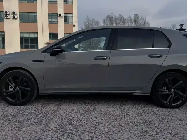 Volkswagen Golf — Фото автомобиля 5