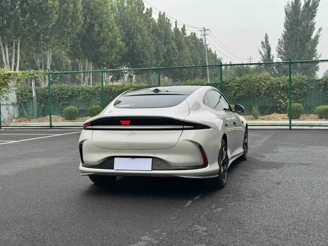 IM Motors IM L6 2024 Max Standard Edition — Фото автомобиля 6