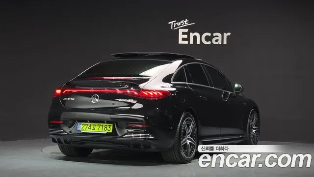 Mercedes-Benz EQE — Фото автомобиля 2