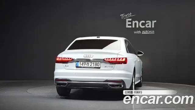 Audi A4 — Фото автомобиля 4
