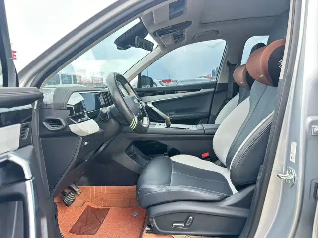 Geely Boyue L — Фото автомобиля 4