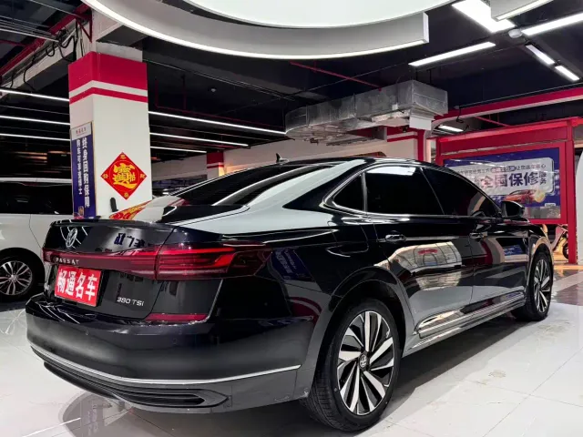 Volkswagen Passat — Фото автомобиля 9