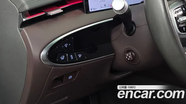 Genesis GV70 2.5T Бензин AWD — Фото автомобиля 30