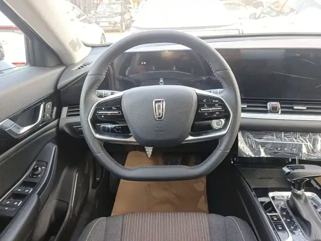 Bestune B70 — Фото автомобиля 10