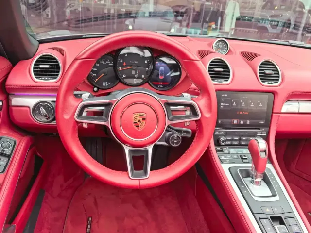 Porsche 718 — Фото автомобиля 6
