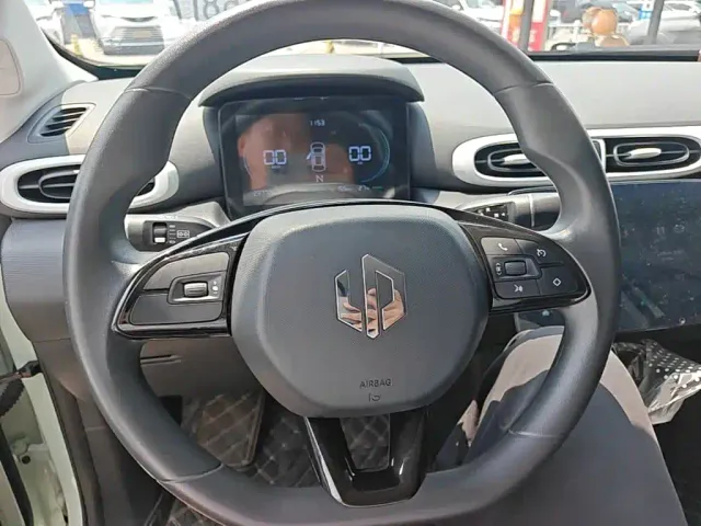 Leapmotor T03 — Фото автомобиля 10